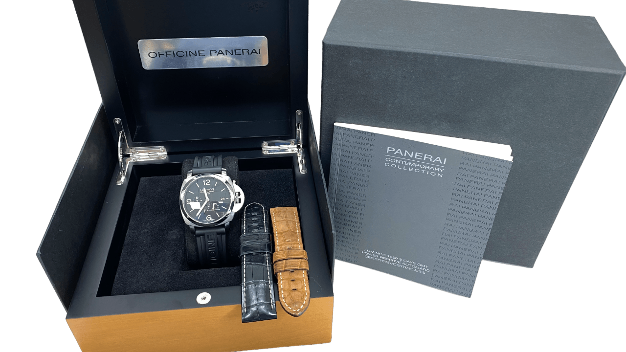 Panerai Luminor 44mm PAM00321 Black Index and Numeral Dial, Black Rubber Strap, Worn