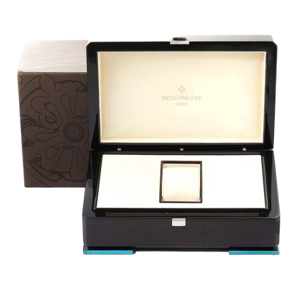 Patek Philippe Ladies Nautilus 35.2mm 7118/1200R-010 Golden Brown Opaline Wave Dial, Worn 2024